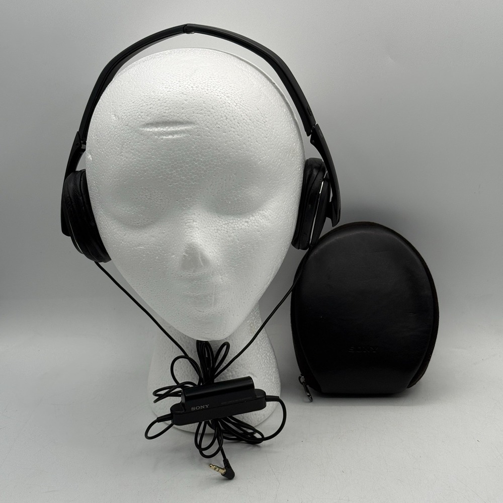 Sony MDR-NC40 Noise-Cancelling Lightweight‎ On-Ear Folding Headphones & Case